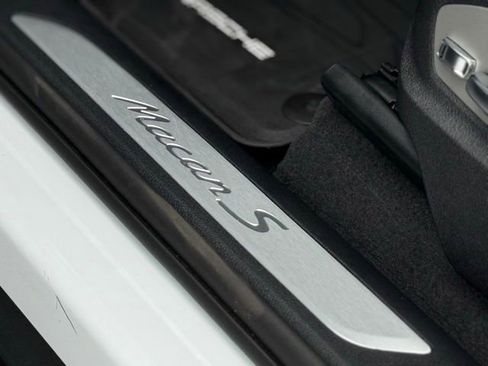 New 2025 Porsche Macan S AWD/4WD image 13