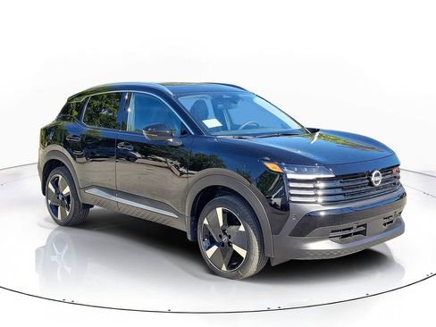 New 2026 Nissan Kicks SR image 1