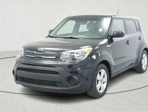Used 2017 Kia Soul FWD image 7