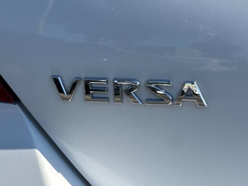 Used 2011 Nissan Versa 1.8 S FWD image 48