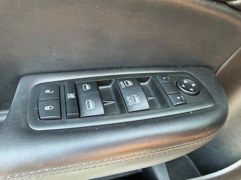 Used 2015 Chrysler 200 C FWD image 20