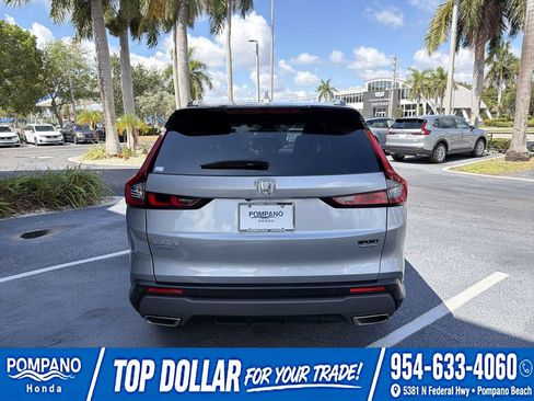 Used 2023 Honda CR-V Sport Touring image 8