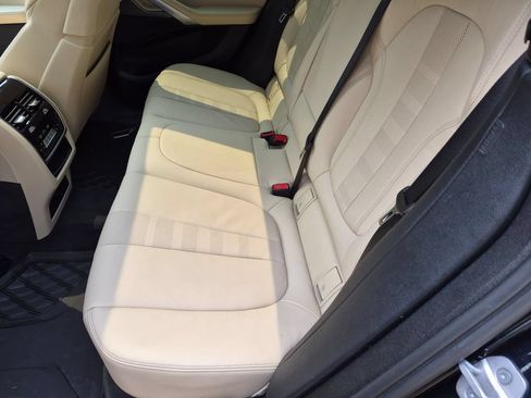 Used 2022 BMW X6 xDrive40i w/ M Sport Package AWD/4WD image 26