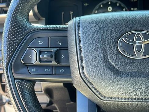 Certified 2025 Toyota Tacoma SR AWD/4WD image 12