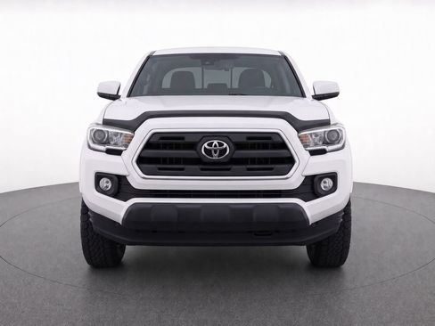 Used 2016 Toyota Tacoma SR5 w/ Towing Package RWD image 5