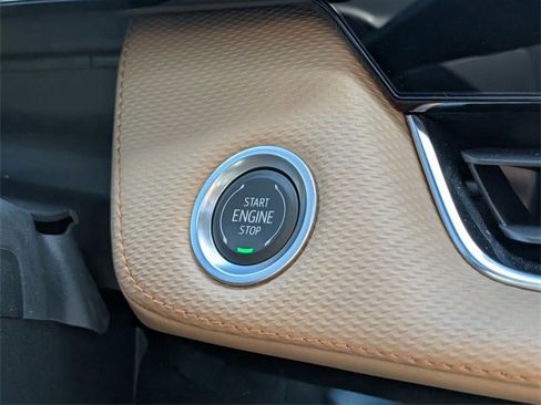 Used 2025 Chevrolet Equinox ACTIV w/ Safety and Technology Package image 22