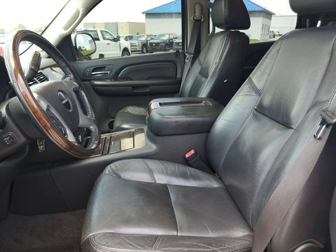 Used 2009 GMC Yukon Denali AWD/4WD image 24