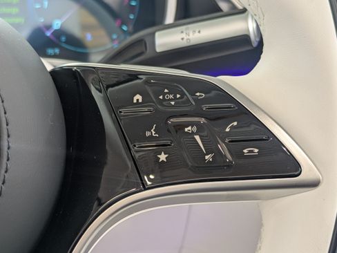 New 2026 Mercedes-Benz Maybach SL 680 image 15