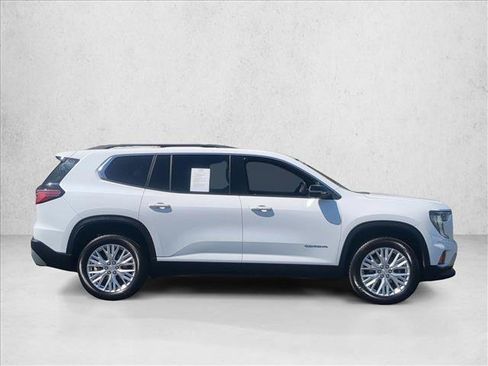 Used 2024 GMC Acadia Elevation AWD/4WD image 4