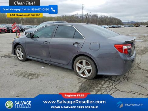 Used 2012 Toyota Camry SE image 3