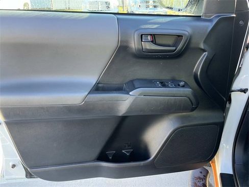 Used 2019 Toyota Tacoma SR image 29