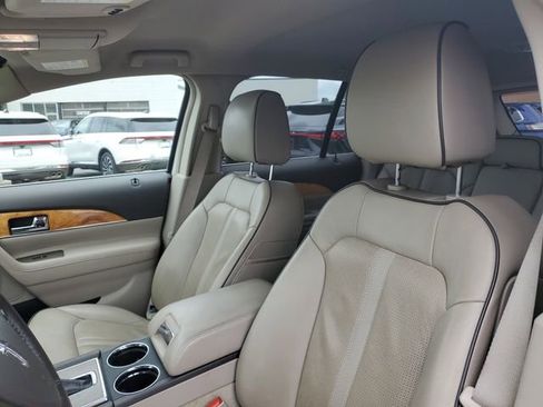 Used 2015 Lincoln MKX FWD w/ Equipment Group 101A image 10