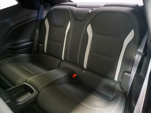 Used 2019 Chevrolet Camaro LT w/ RS Package image 8