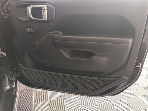 Certified 2022 Jeep Wrangler Unlimited Sport S w/ Sun And Sound Package image 32