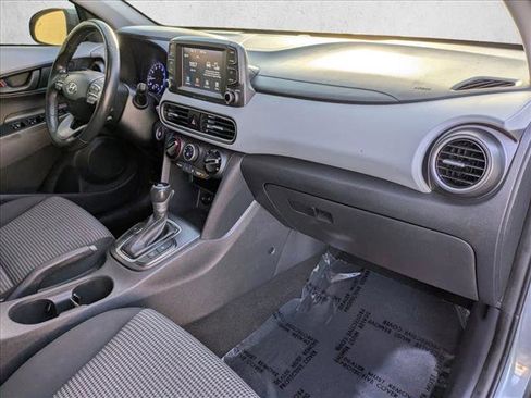 Used 2020 Hyundai Kona SEL image 17