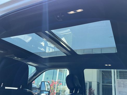 Used 2020 Ford F450 Platinum w/ FX4 Off-Road Package AWD/4WD image 25