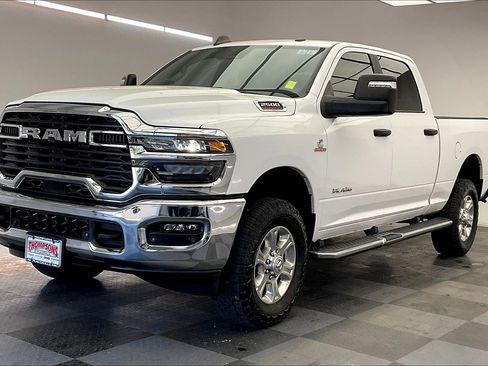 Used 2025 RAM 2500 Big Horn image 12