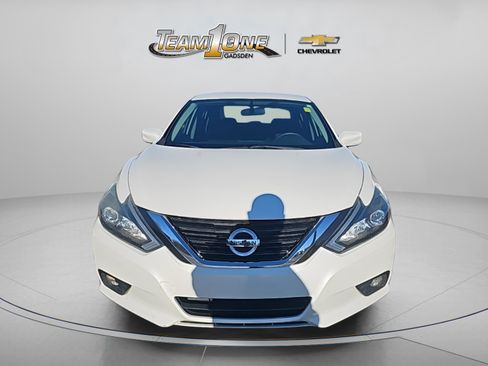 Used 2017 Nissan Altima 2.5 SR image 2