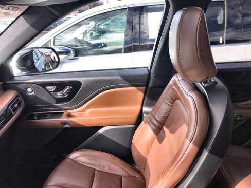 Used 2023 Lincoln Aviator Reserve w/ Elements Package Plus image 25