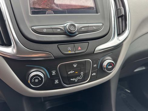 Used 2024 Chevrolet Equinox LT image 23