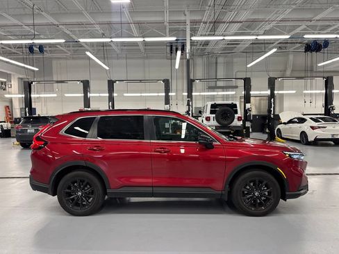 Used 2024 Honda CR-V Sport-L image 2