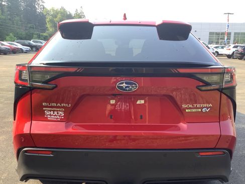 Certified 2023 Subaru Solterra AWD image 6