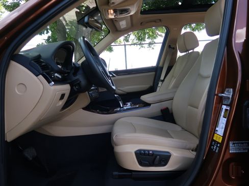 Used 2017 BMW X3 xDrive28i AWD/4WD image 32