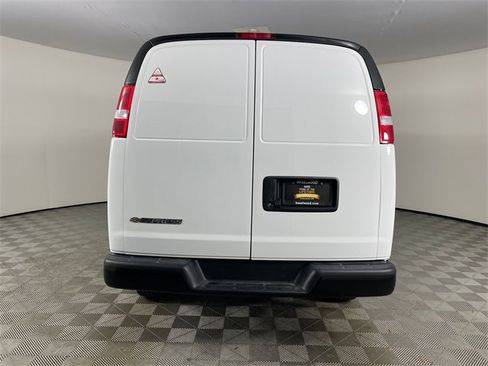 New 2025 Chevrolet Express 2500 image 21