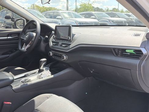 Used 2021 Nissan Altima 2.5 SV FWD image 18