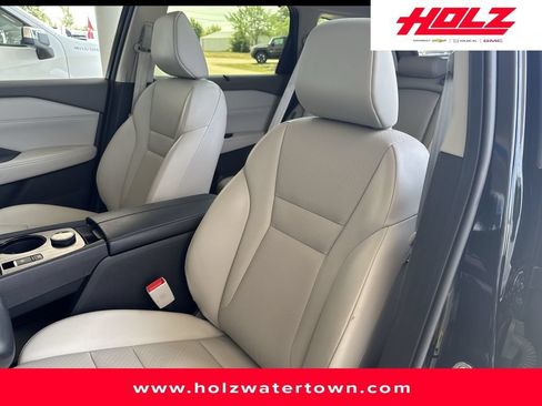Used 2024 Nissan Rogue SV w/ SV Premium Package AWD/4WD image 11