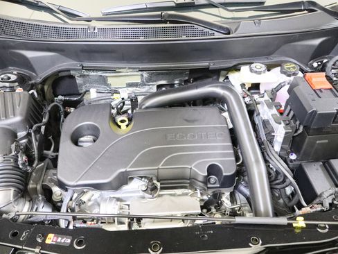 New 2026 Chevrolet Equinox LT w/ Convenience Package II AWD/4WD image 15