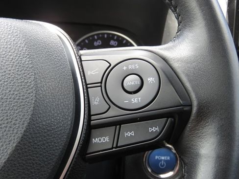 Used 2020 Toyota RAV4 XLE w/ Convenience Package AWD/4WD image 23