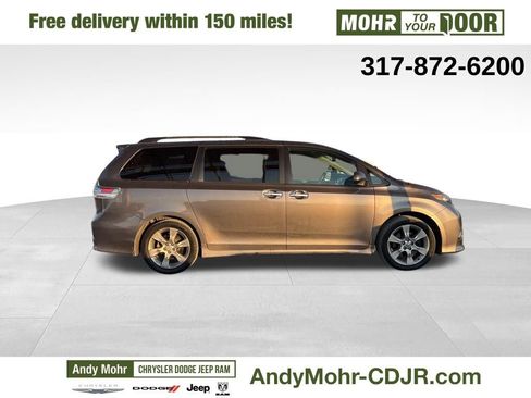 Used 2014 Toyota Sienna SE image 8