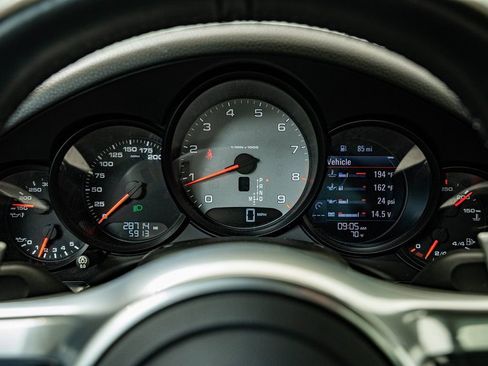 Certified 2015 Porsche 911 Targa 4S image 42