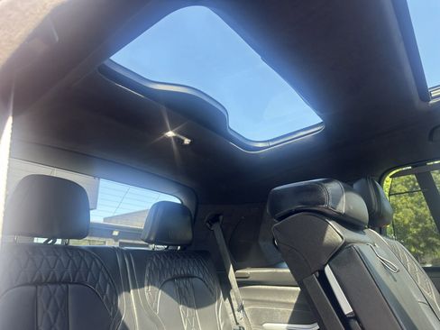 Used 2023 BMW X7 M60i w/ M Sport Professional Package image 25