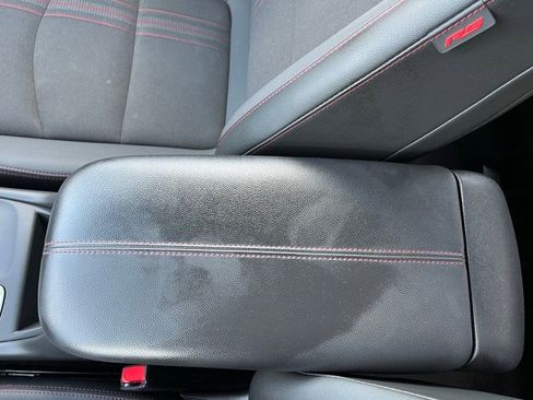 Used 2023 Chevrolet Equinox RS image 38