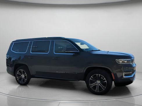 Used 2022 Jeep Grand Wagoneer Series I image 34