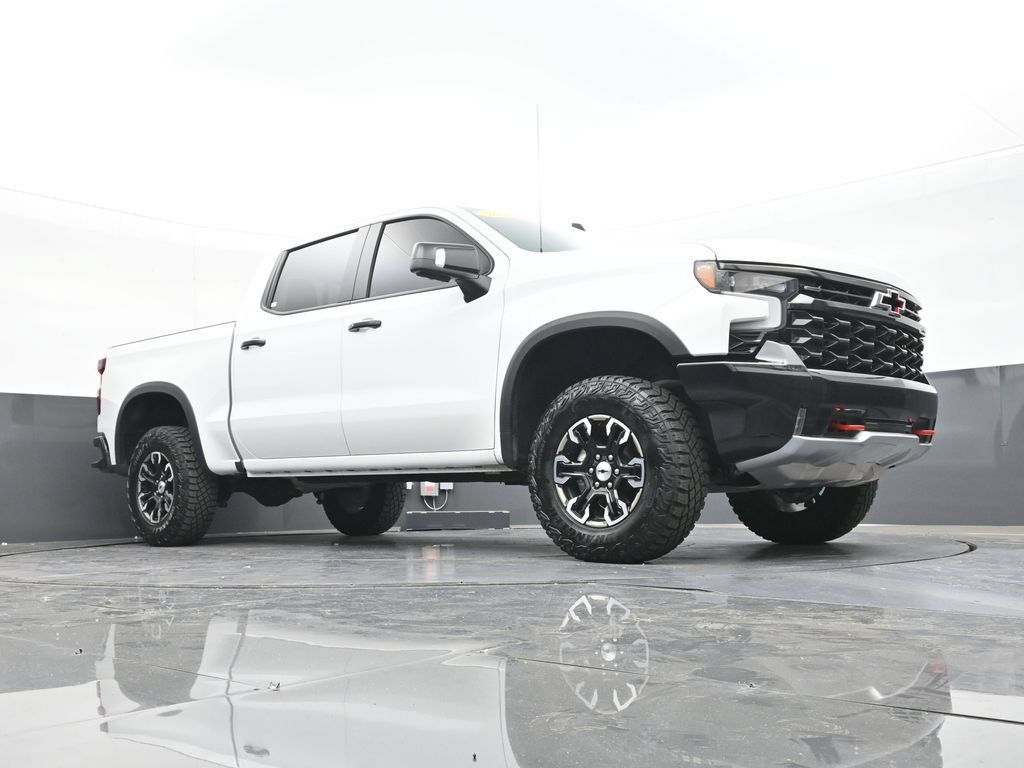 Used 2024 Chevrolet Silverado 1500 ZR2 w/ Technology Package AWD/4WD image 52