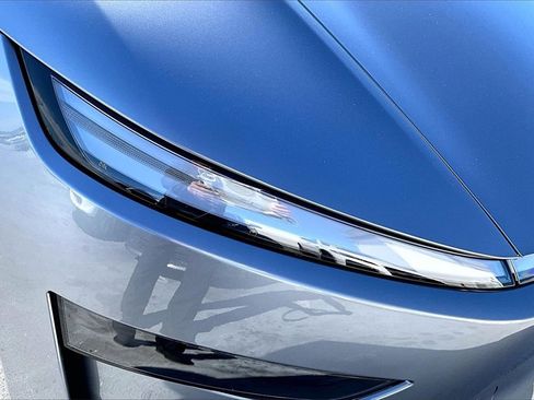 Used 2026 Tesla Model Y 2WD image 29