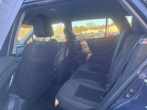 Used 2023 Subaru Outback Premium image 16