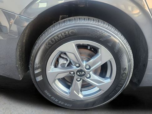 Used 2021 Kia K5 LXS image 9