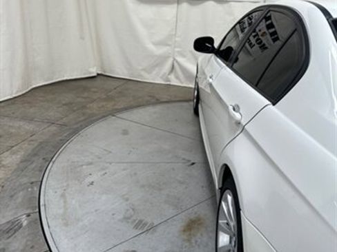 Used 2011 BMW 328i Sedan image 10