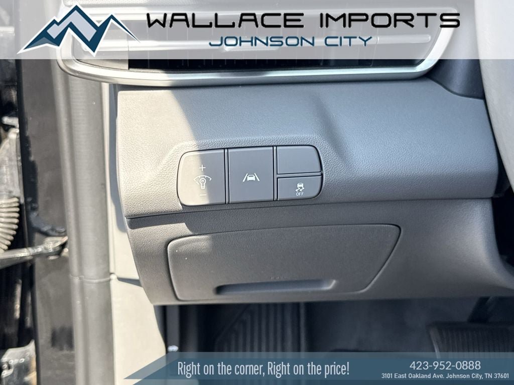 Used 2023 Hyundai Elantra SEL w/ Cargo Package FWD image 30