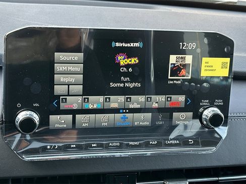 New 2025 Mitsubishi Outlander SE image 19