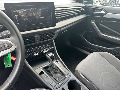 Used 2025 Volkswagen Jetta Sport FWD image 30