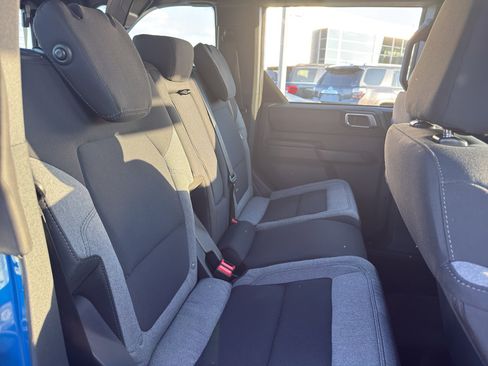 New 2025 Ford Bronco 4-Door w/ Sasquatch Package AWD/4WD image 13