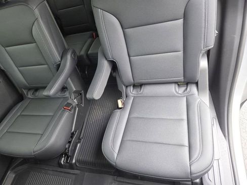 New 2026 Chevrolet Traverse LT w/ Driver Confidence Package image 29