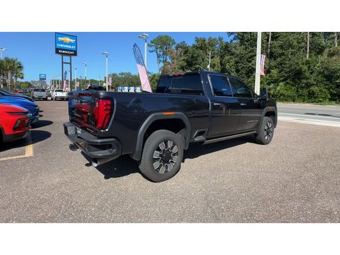 Used 2024 GMC Sierra 3500 Denali w/ Denali Reserve Package image 8