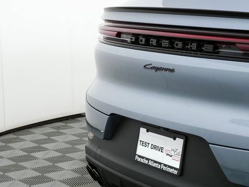 New 2026 Porsche Cayenne Coupe image 38
