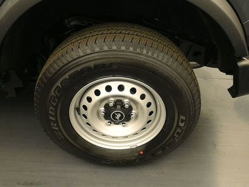 New 2025 Ford Bronco 4-Door image 9